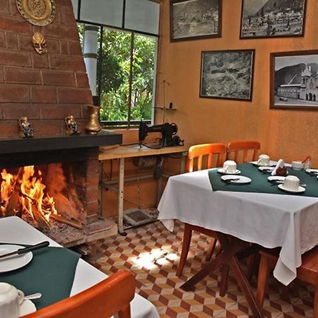 El Pedron Hotel 巴尼奥斯 外观 照片