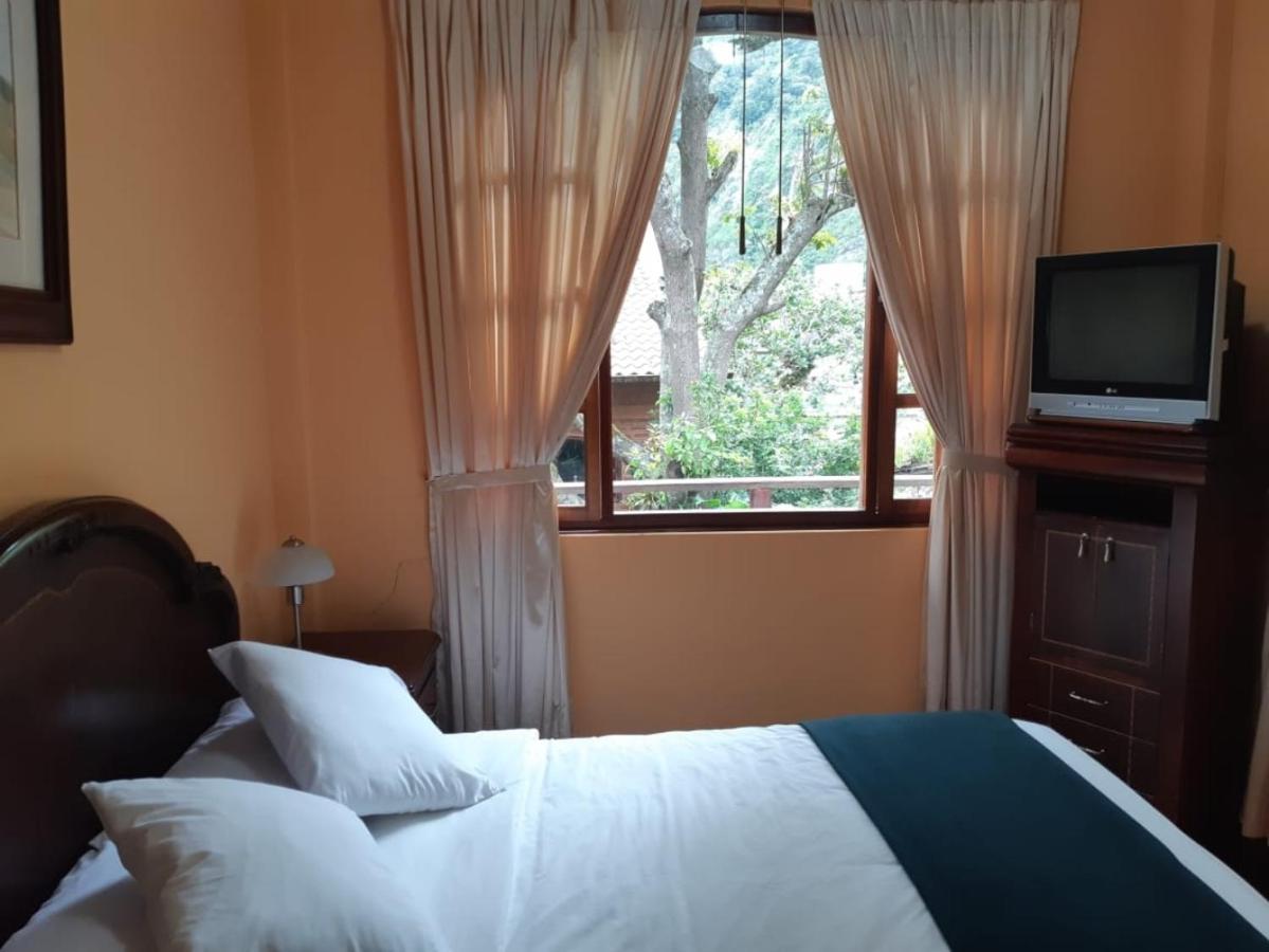 El Pedron Hotel 巴尼奥斯 外观 照片