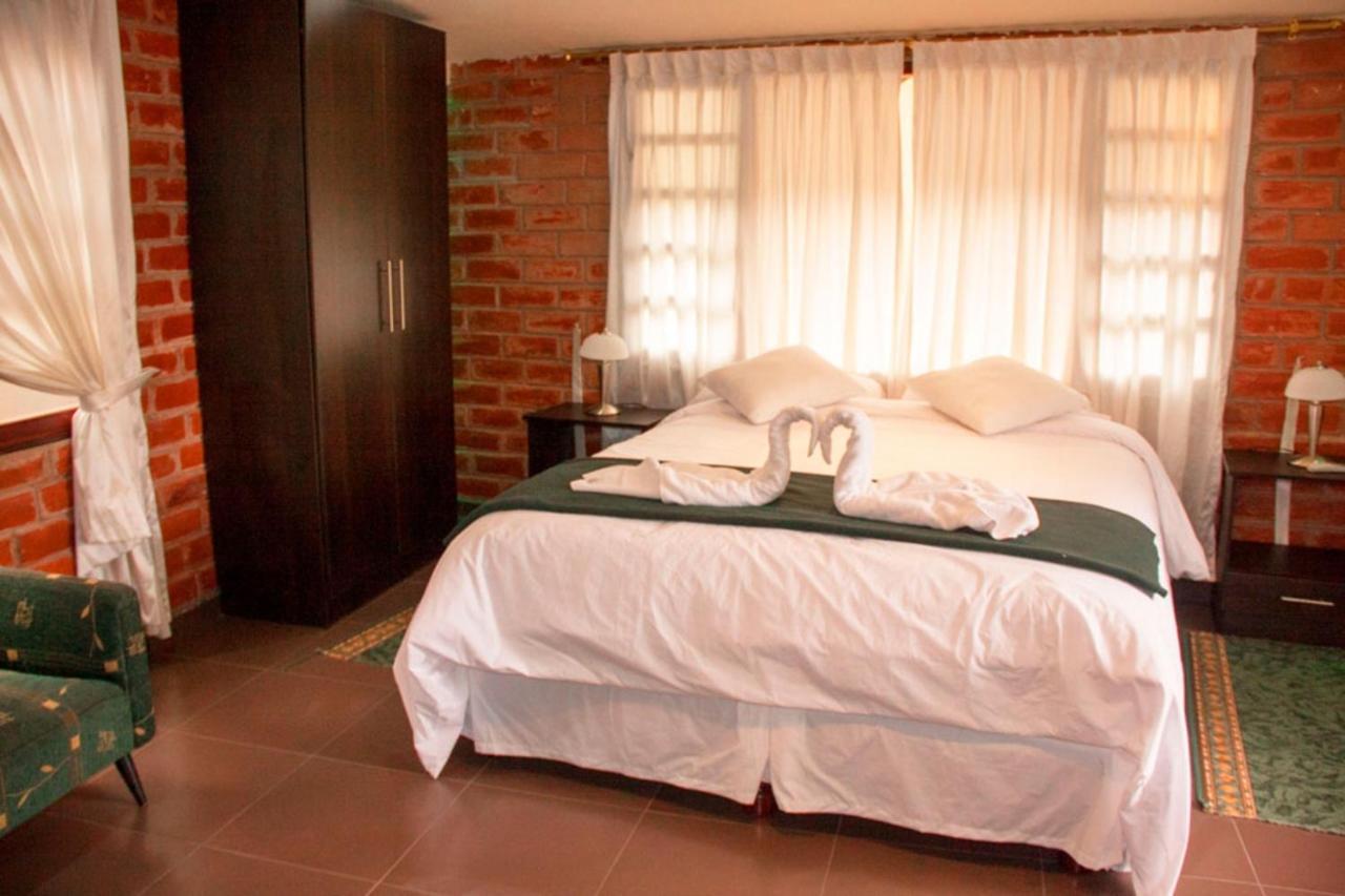 El Pedron Hotel 巴尼奥斯 外观 照片