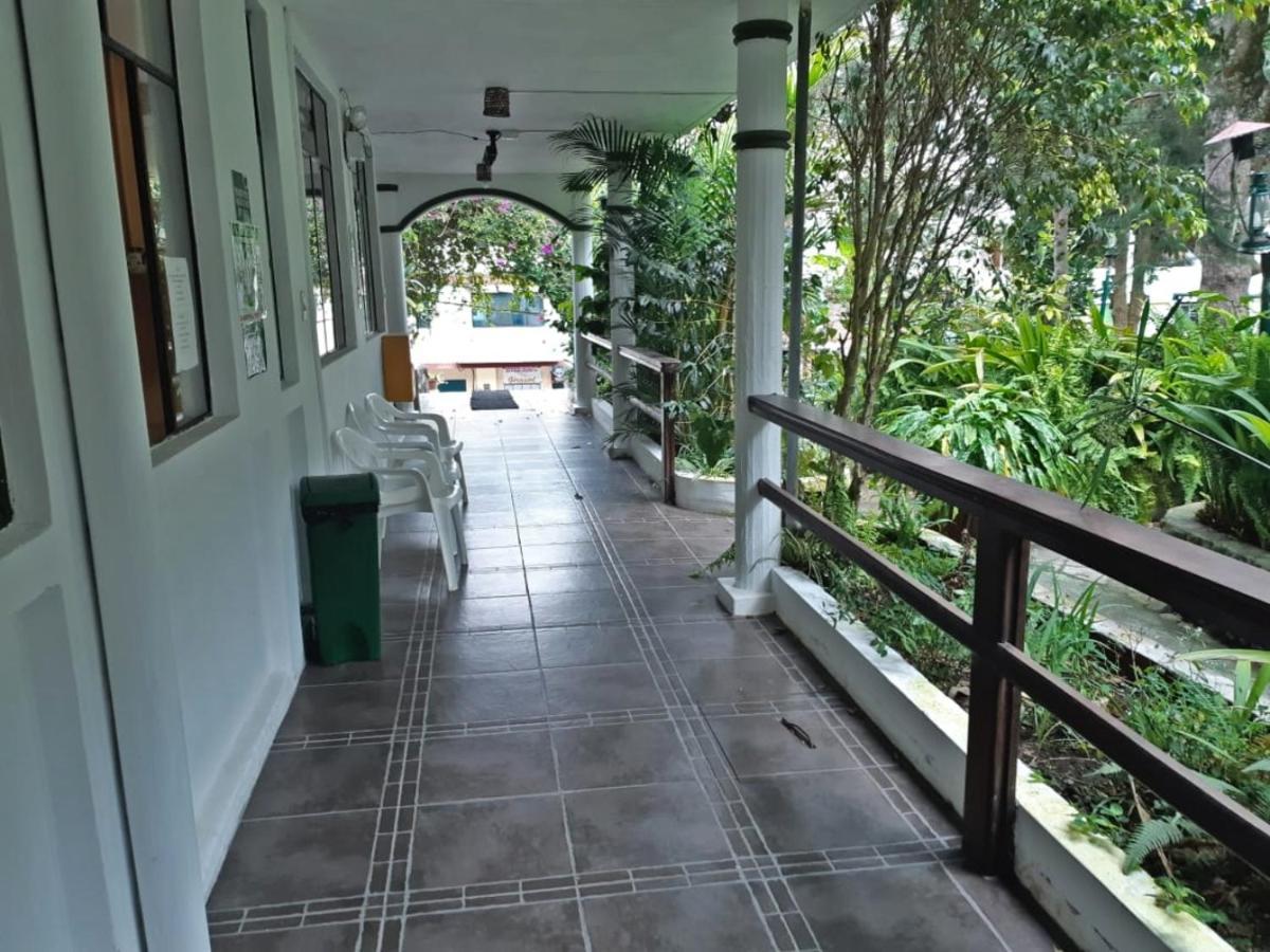 El Pedron Hotel 巴尼奥斯 外观 照片
