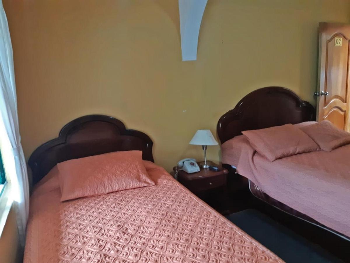 El Pedron Hotel 巴尼奥斯 外观 照片