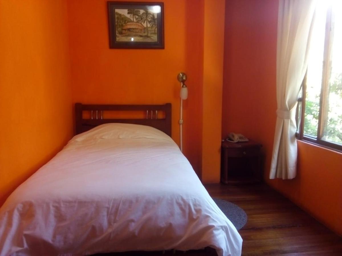 El Pedron Hotel 巴尼奥斯 外观 照片