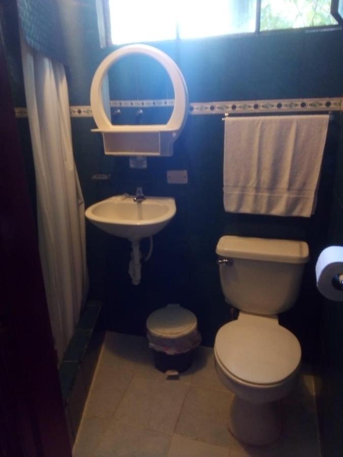El Pedron Hotel 巴尼奥斯 外观 照片