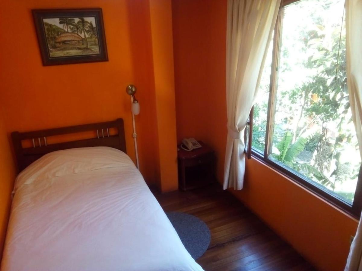 El Pedron Hotel 巴尼奥斯 外观 照片